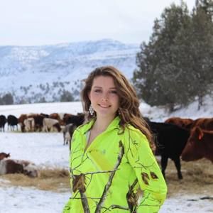 Meet your Posher, Courtney